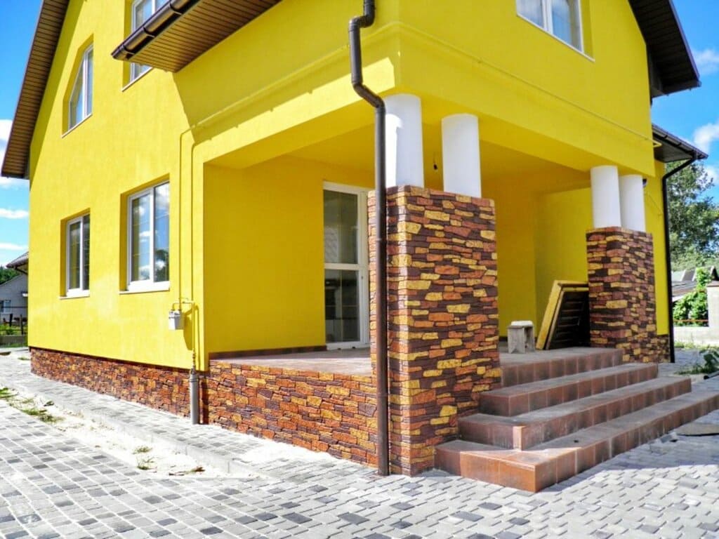покраска фасада в Красноярске цена
